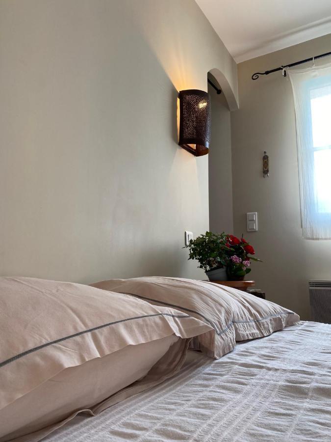 Chambre D'Hotes Le Jardin Des Cigales Bed & Breakfast Aubignan Exterior photo